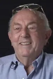 Norman Abbott en Keep 'Em Slugging