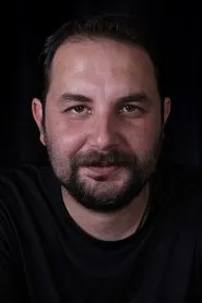 Retrato de Oğuz Öztaş