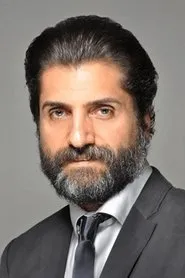 Retrato de Okan Şenozan