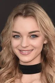 Foto de Olivia Rose Keegan interpretando a Audrey en Amnesiac