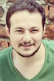 Retrato de Onur Sarıaltın