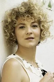 Retrato de Oona Mekas