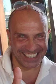 Retrato de Oscar Di Maio