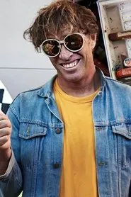 Ozzie Wright en Save The Big Fat Whales