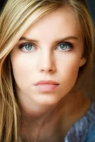 Paige Neuenschwander en Sangin