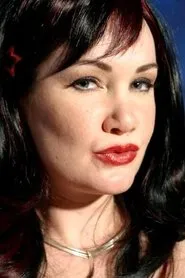 Paige Richards en My Vampire Lover