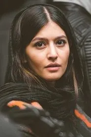Retrato de Pardis Ahmadieh