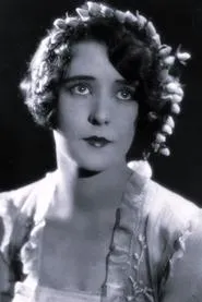 Patricia Avery en A Light in the Window