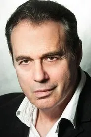 Paul Herzberg en Room 36
