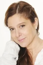 Paula Sharim en A Promise to the Dead: The Exile Journey of Ariel Dorfman