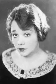 Pauline Lord en A Feather in Her Hat