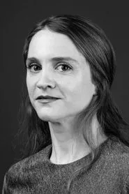 Foto de Pavlína Štorková interpretando a Morana / Živa en The Watchmaker's Apprentice