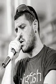 Pavlos Fyssas en Chained (Agora II)