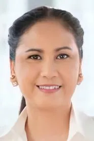 Retrato de Paweena Charivsakul