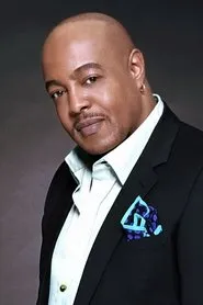Peabo Bryson en False Positive
