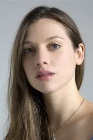 Pénélope-Rose Lévèque en La Régate