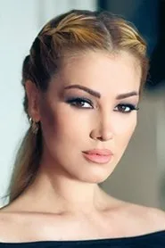 Retrato de Petek Dinçöz