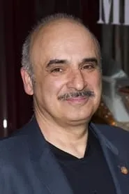 Retrato de Peter Polycarpou