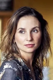 Petra Costa en Vidas Cinzas