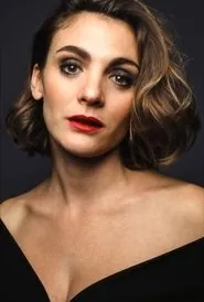 Petra Valentini en Estranei