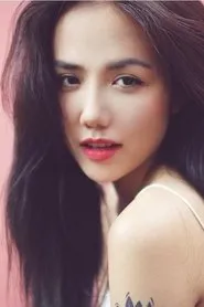 Retrato de Phương Ly