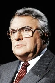 Retrato de Pierre Mauroy