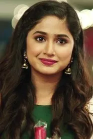 Pranali Ghoghare en Antham Kadidi Aarambam
