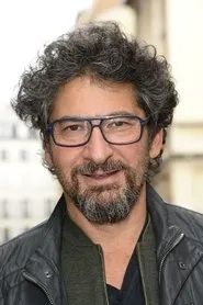 Retrato de Radu Mihăileanu