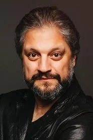 Retrato de Ragıp Savaş
