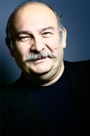 Retrato de Rahmi Dilligil
