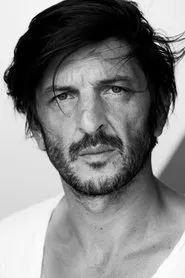 Retrato de Raphael Roger Levy