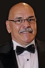 Rasim Öztekin en Tersine Dünya