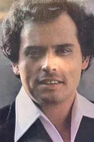 Retrato de Raúl Vale