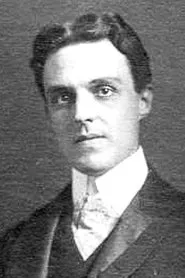 Raymond Whittaker en The Scarlet Crystal
