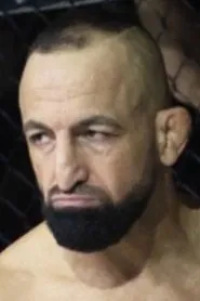 Reza Madadi en UFC Fight Night 76: Holohan vs. Smolka