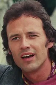 Riccardo Salvino en Insólita aventura de verano