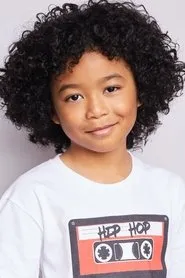 Riley Looc en Desert Sky