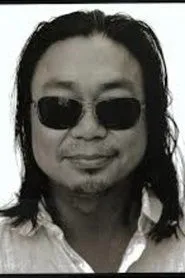 Retrato de Rirkrit Tiravanija