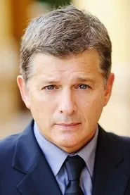 Robert Caso en Travestis de contrabando