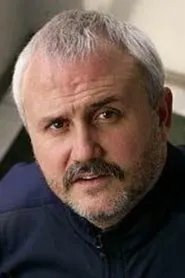 Retrato de Roberto Artiagoitía