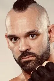 Ronnie Arneill en WWE Power Series: Triple H