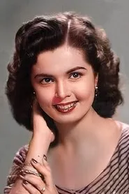 Rosita Noble en Umaapoy na Bakal