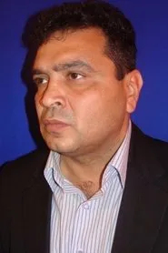 Retrato de Rövşən Kərimduxt