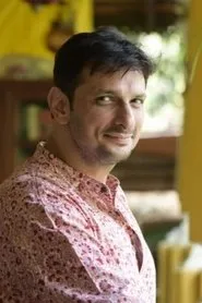 Retrato de Rushad Rana