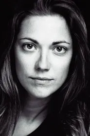 Ruth Everett en Hampstead Theatre At Home: Tiger Country