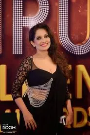Sabeetha Perera en Sanda Yahanata