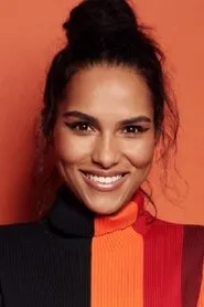 Retrato de Saffron Hocking