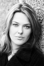 Foto de Sally Bretton como Martha Lloyd