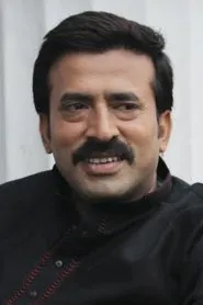 Samaresh Routray en Akhire Akhire