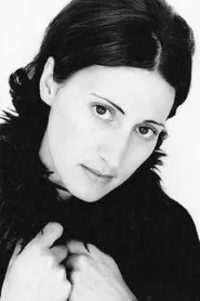 Foto de Sandra Maria Schlegel como Dr. Kristin Driesen